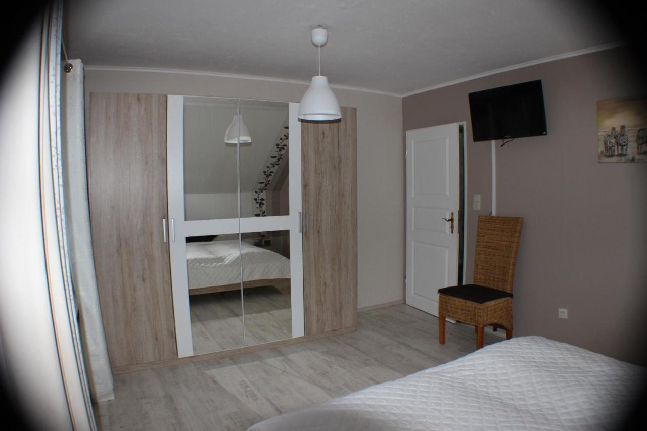 Ferienhaus Abbi Mit Schwimmbad Und Fitness Fur 8 Personen, Strand, Norddeich Apartment Hage Bagian luar foto